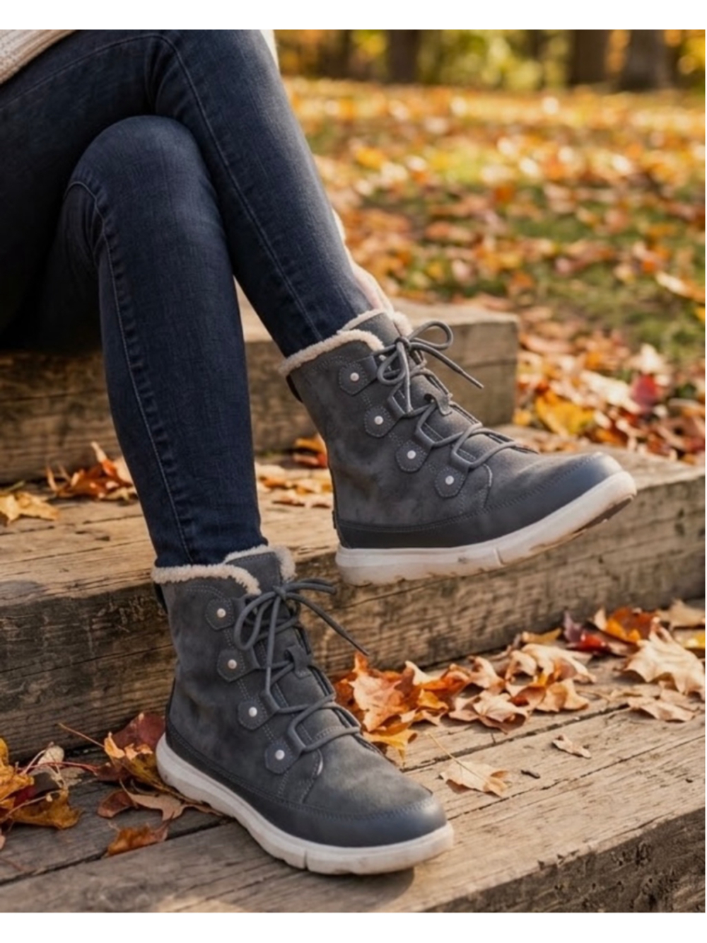 Sorel Womans Boots Winter Boots Grey Faux Fur Lined Lace-Up Suede Waterproof